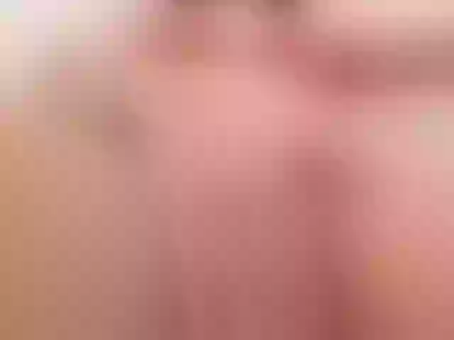 Live sex webcam photo for KatieNolan #271478092