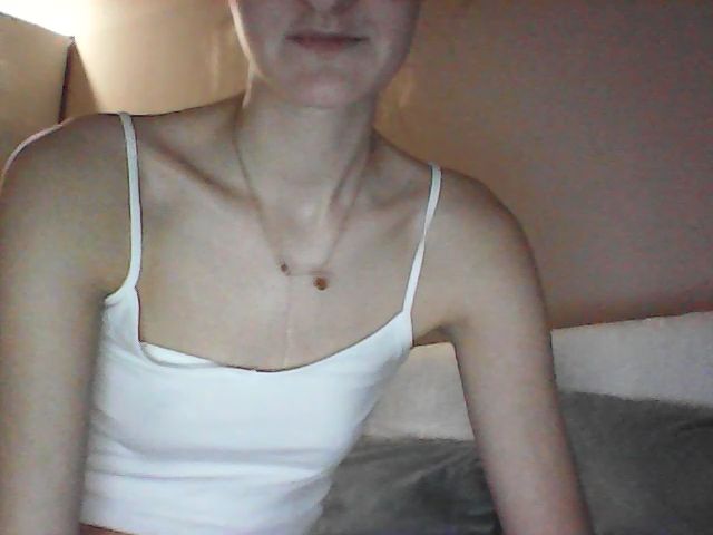 Live sex webcam photo for Eva_Knight #271482285