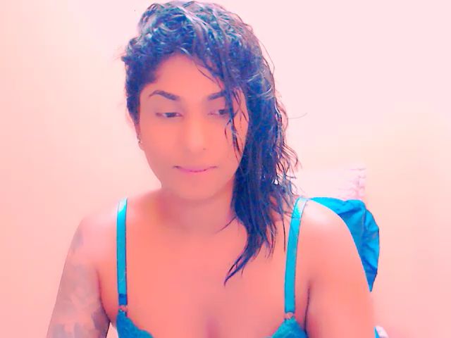 Live sex webcam photo for INDIANGOLD #271481724