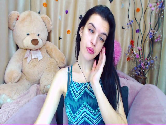 Live sex webcam photo for BlueAbelle #271470755