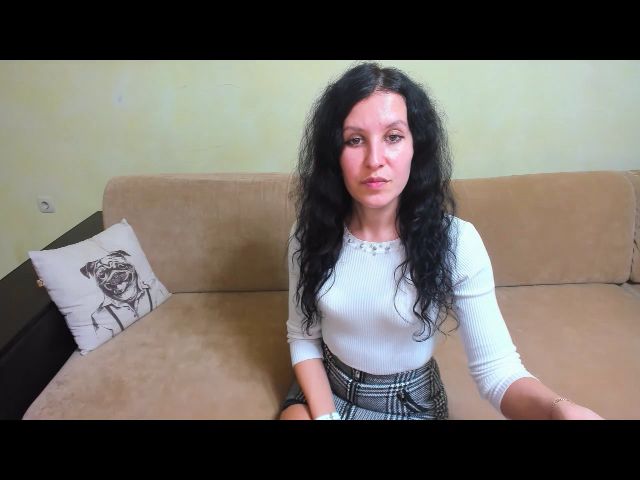 Live sex webcam photo for KarenSilk #271473009