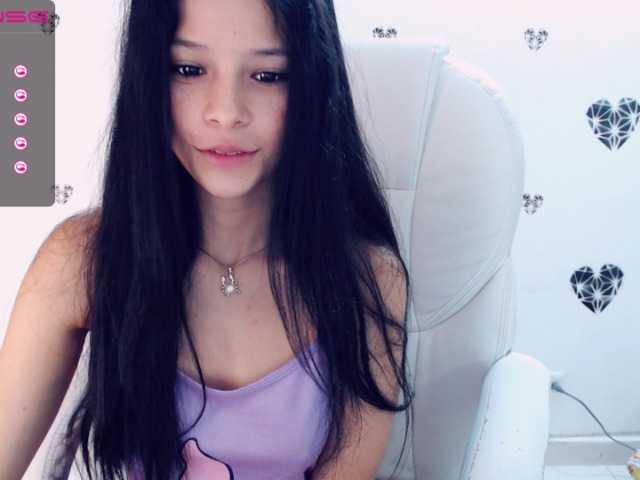 Live sex webcam photo for softdoll #271471409