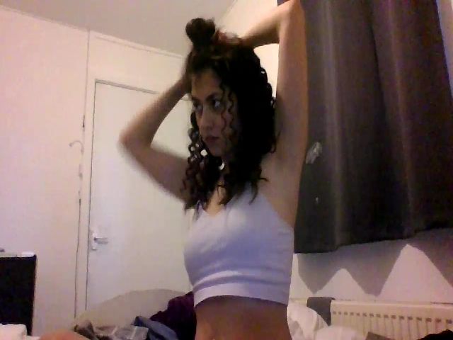 Live sex webcam photo for AngelDelight6 #271476170