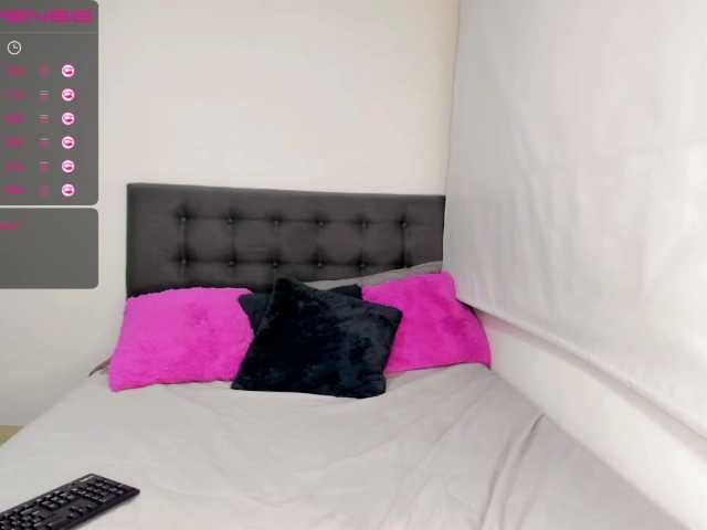 Live sex webcam photo for Samanthasuz #271468497