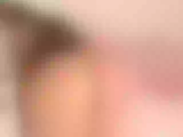 Live sex webcam photo for Luu-queen #271471693