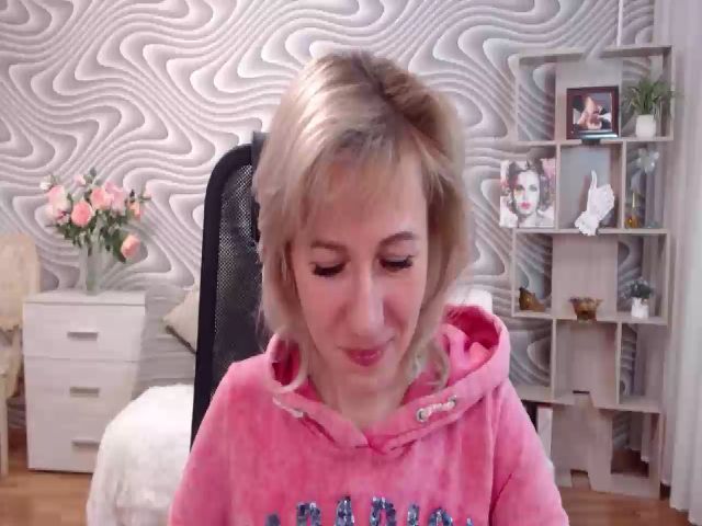 Live sex webcam photo for SvenIsolde #271477592