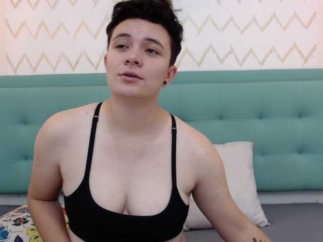 Live sex webcam photo for Taylor-Allana #271474664