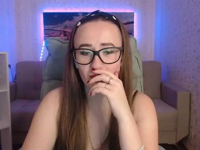 Live sex webcam photo for CandyGirly #271475097