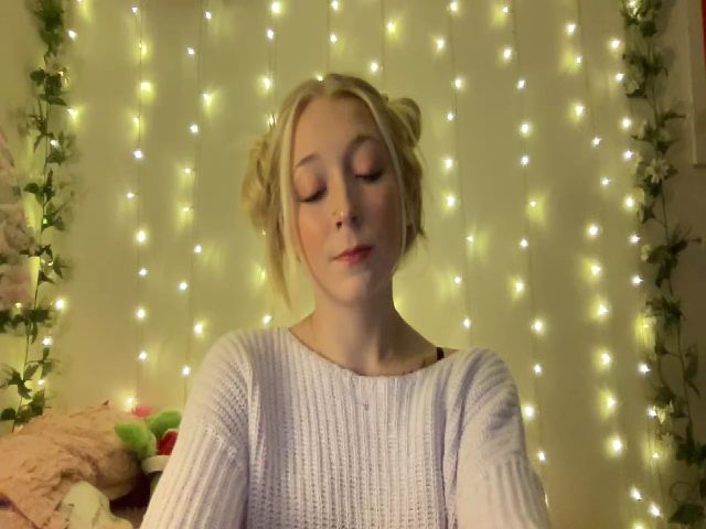 Live sex webcam photo for Izziekay #271469152