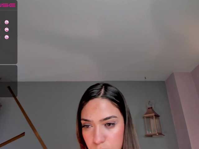 Live sex webcam photo for MariamRivera #271478745