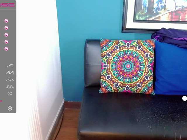 Live sex webcam photo for bianca-shaw #271468455