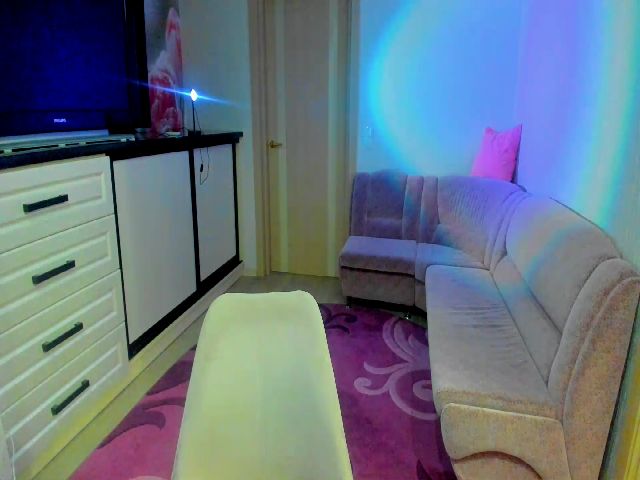 Live sex webcam photo for M00n4Dreams #271475988