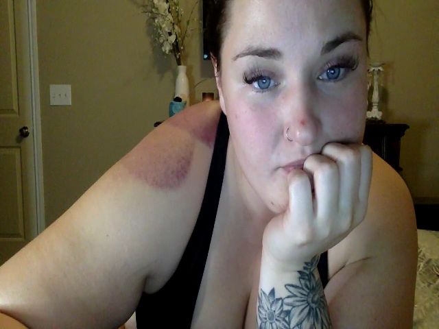 Live sex webcam photo for Clairberry1 #271469752