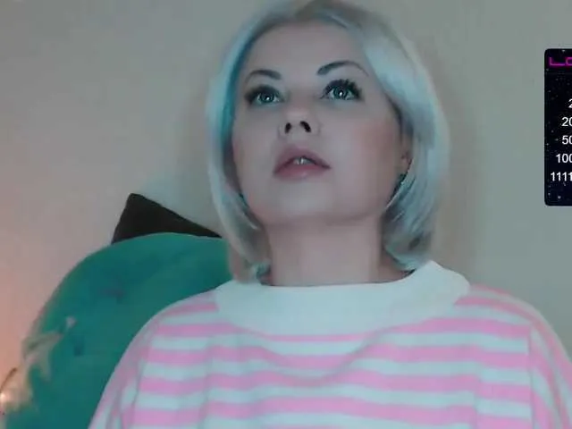 Live sex webcam photo for JewellFairy #271478102