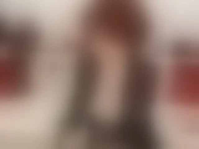 Live sex webcam photo for PrettySofi1 #271474407
