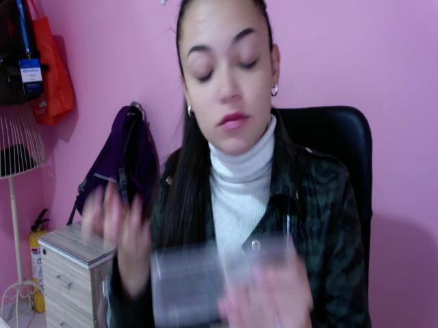 Live sex webcam photo for Angel98_ #271475869