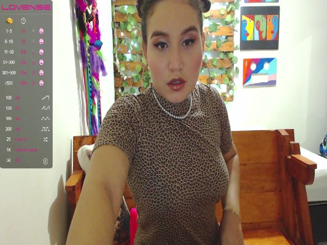 Live sex webcam photo for NinaJimenez #271469552
