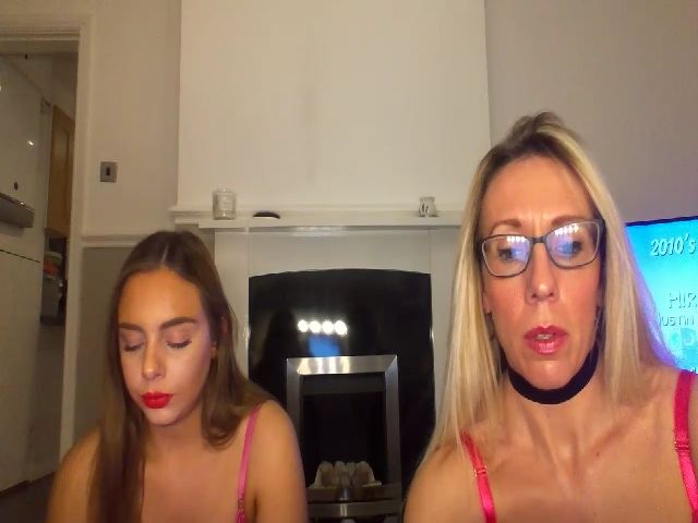 Live sex webcam photo for Tinkerbell53 #271481790