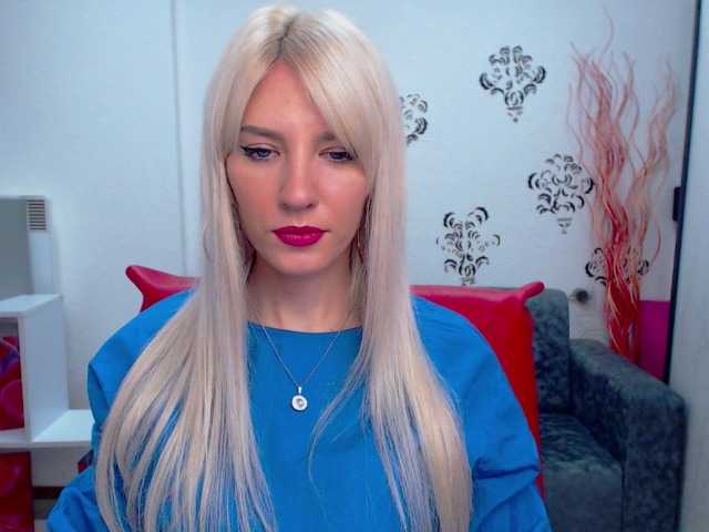 Live sex webcam photo for Aurora5 #271471153