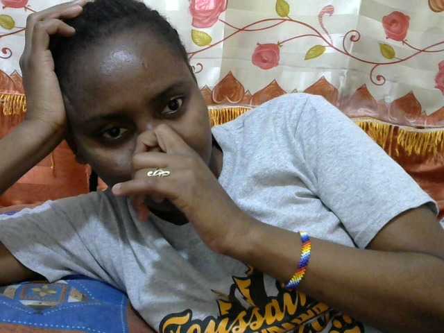 Live sex webcam photo for Lovelikethiso #271471847