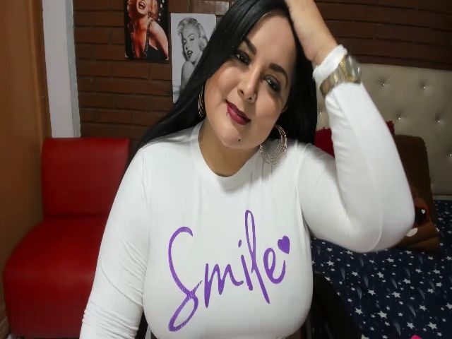 Live sex webcam photo for mariana86 #271470056