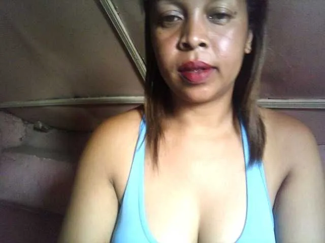 Live sex webcam photo for big-ass-sexy #271487871