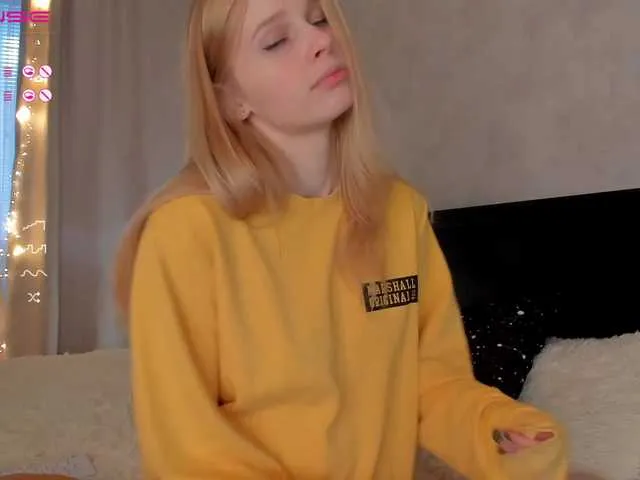 Live sex webcam photo for LesyaPrincess #271486995