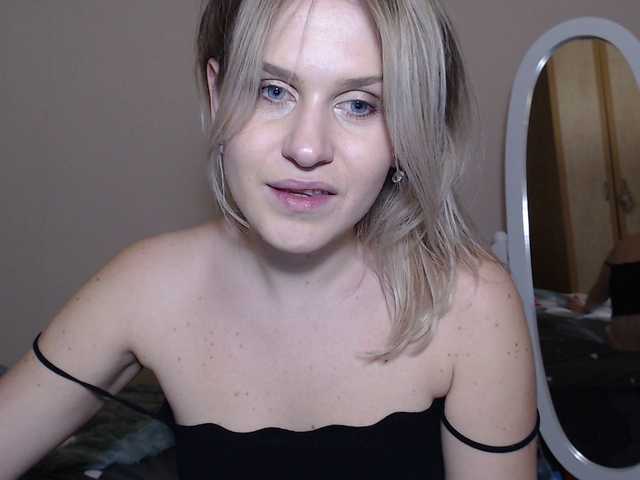 Live sex webcam photo for Holalolla #271483958