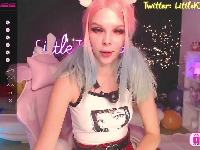 Live sex webcam photo for Little-Kitt69 #271494118