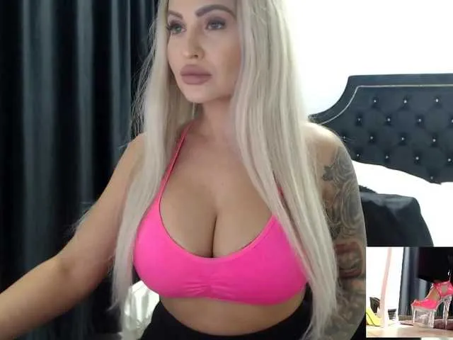 Live sex webcam photo for lovelyblondyx #271483021