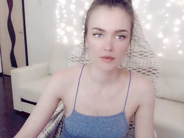 Live sex webcam photo for Sencera #271491073