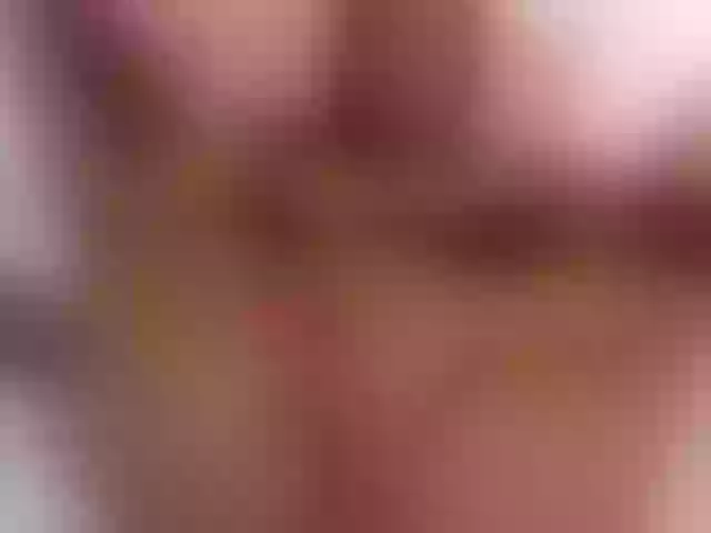 Live sex webcam photo for LindsayHoffma #271494389