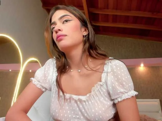 Live sex webcam photo for MayaRivera #271487630