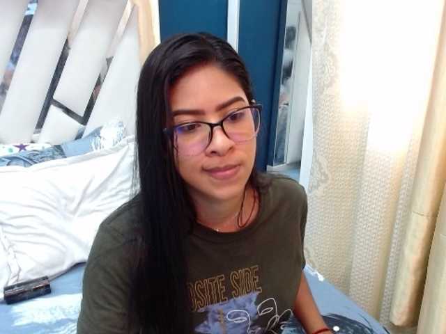 Live sex webcam photo for CorinaHudson #271495190