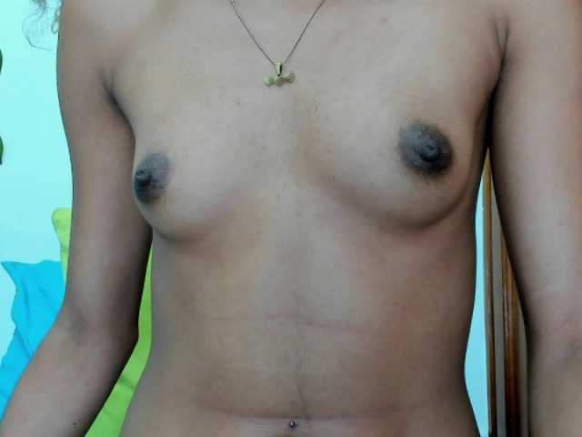 Live sex webcam photo for Renatta-sx #271487560