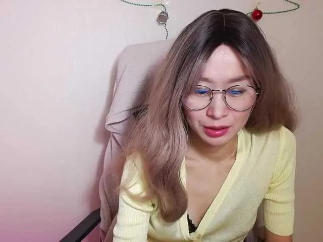 Live sex webcam photo for LiuSeon #271490974