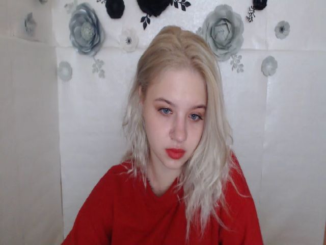 Live sex webcam photo for KalipsoHun #271488633