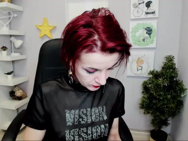 Live sex webcam photo for RubyBlaze #271490165