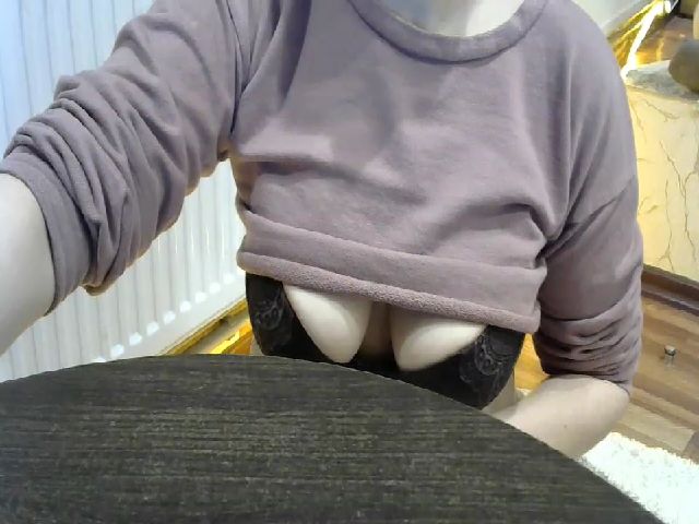 Live sex webcam photo for Velicious7 #271489090