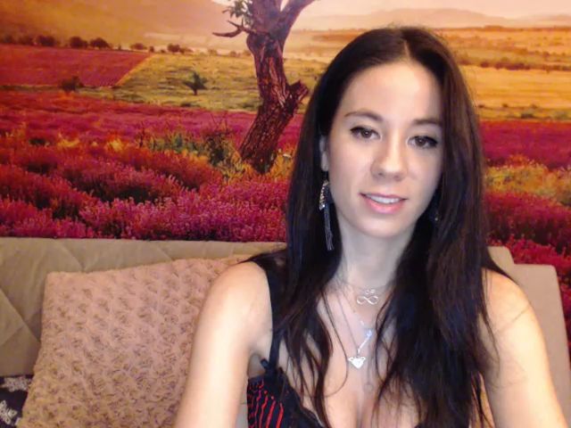 Live sex webcam photo for RoselynMoon #271496736