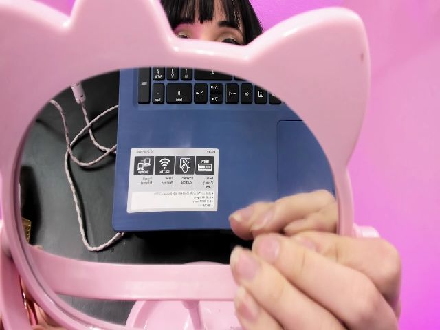 Live sex webcam photo for Evee_j #271491839