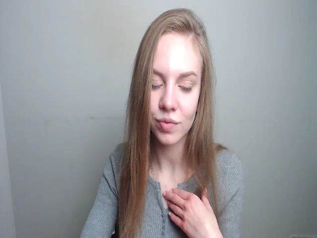 Live sex webcam photo for HappySecret_ #271495644