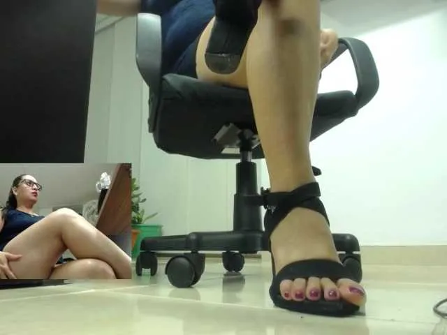 Live sex webcam photo for Atennas #271484231