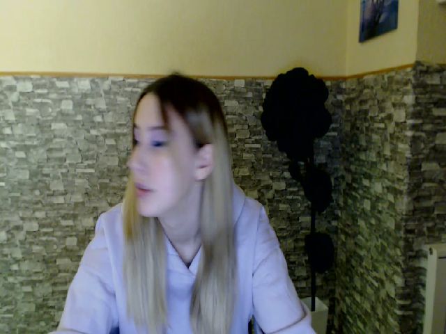 Live sex webcam photo for ModestBlonde #271493016