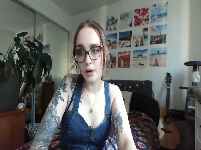 Live sex webcam photo for LlittleLlama #271489022