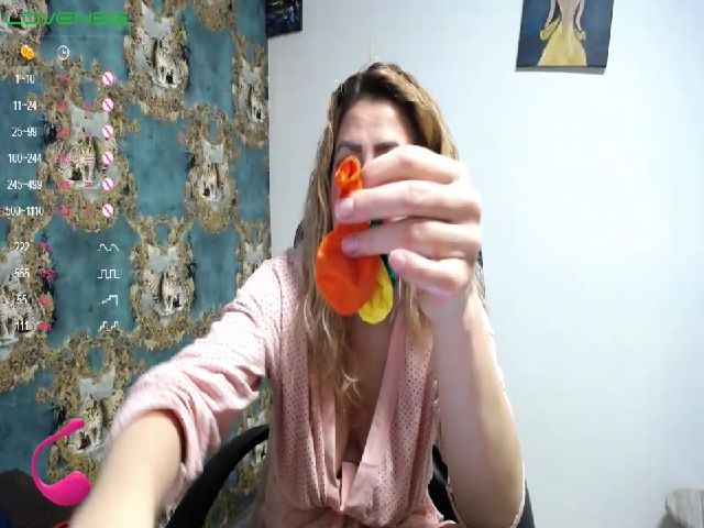 Live sex webcam photo for Niky_Squirt4U #271496613