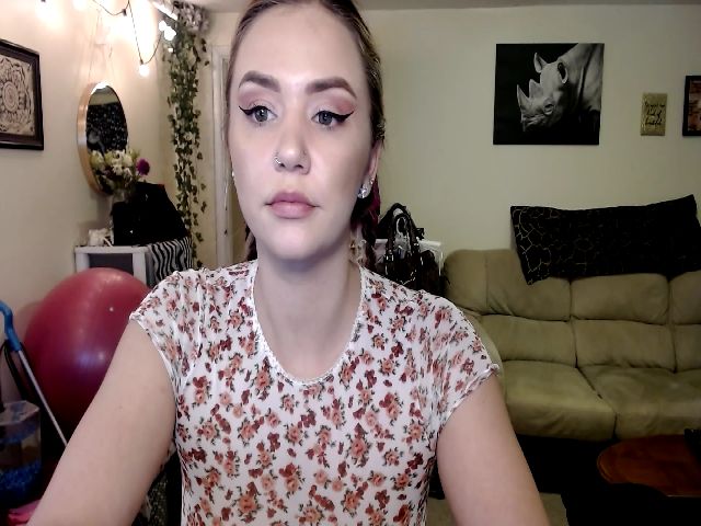 Live sex webcam photo for Brattygodess #271485480