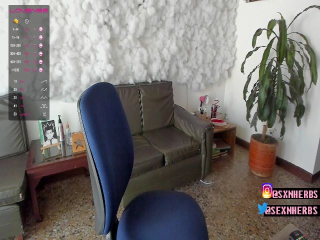 Live sex webcam photo for Sexnherbs #271492453
