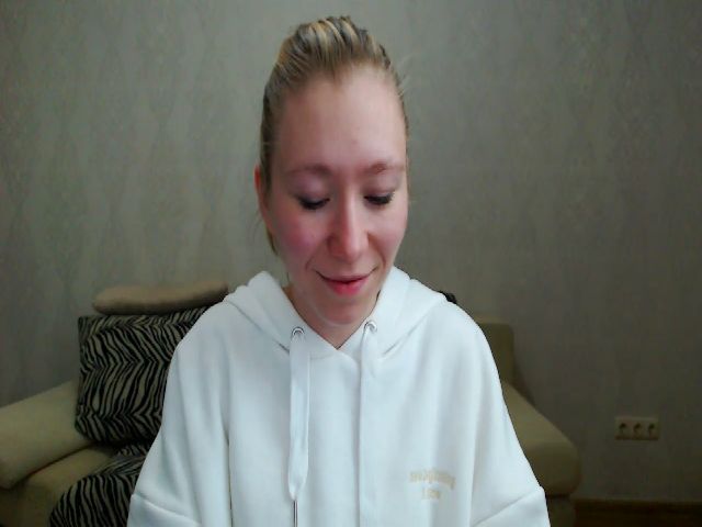 Live sex webcam photo for Airossa #271489284