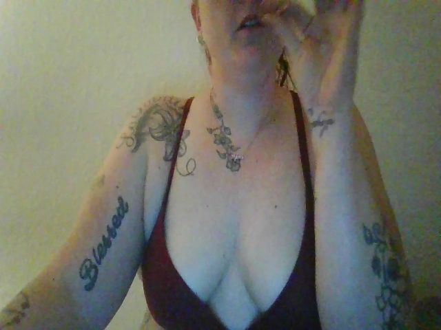 Live sex webcam photo for MISBBWQUEEN #271487773